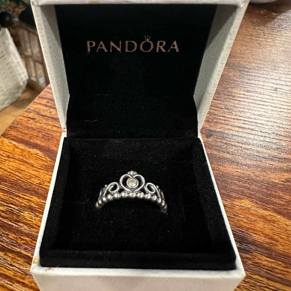 Pandora Princess Tiara Crown Ring